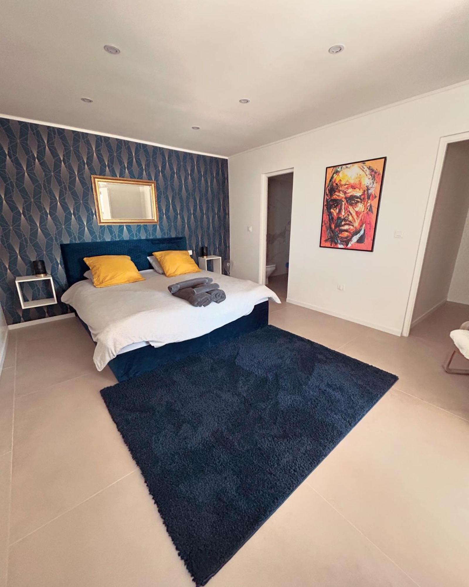 Eze - Appartement Dans Bas De Villa Avec Piscine Pres De Monaco Exterior foto